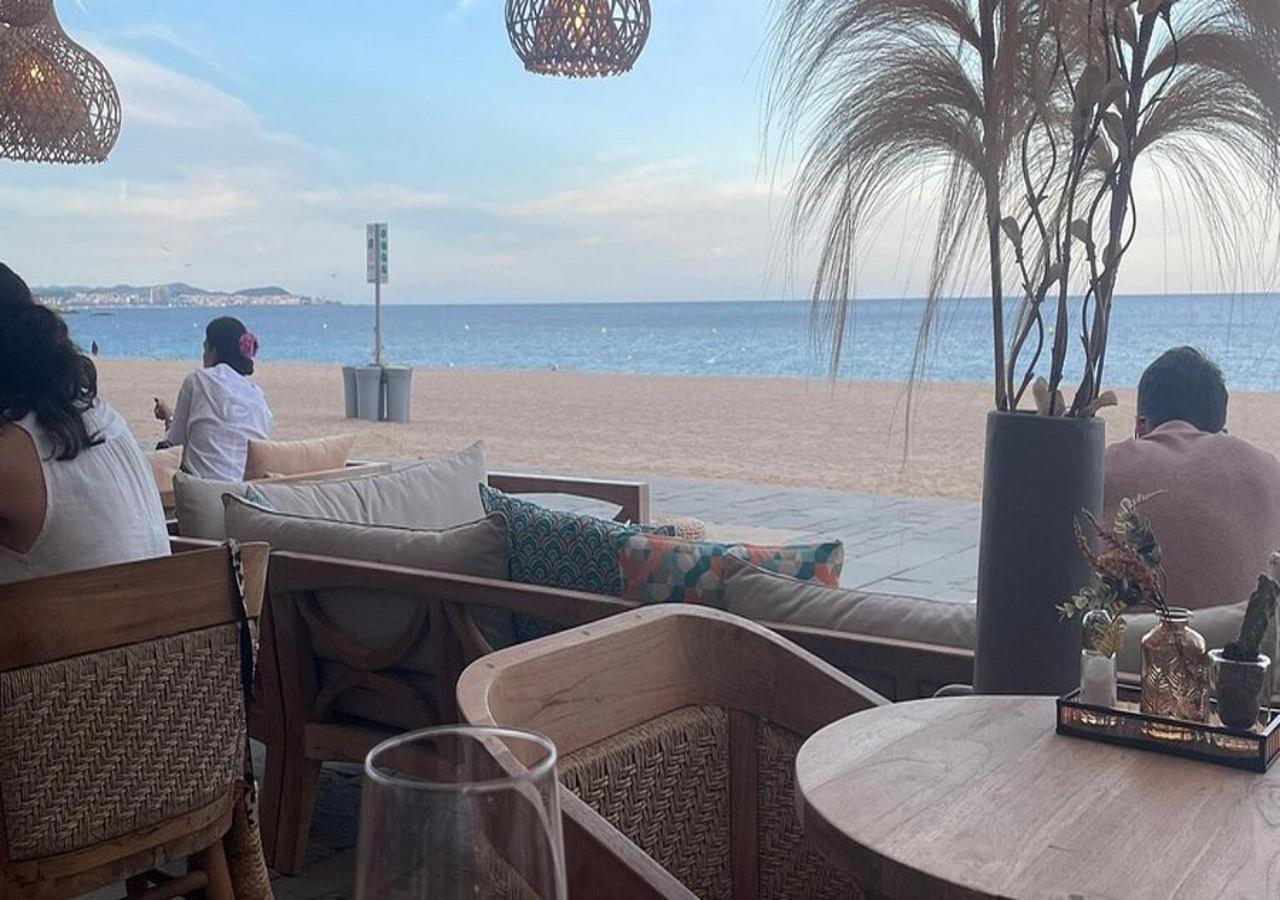 Encantador Piso En Primera Linea De Mar Platja d'Aro Eksteriør billede